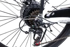 Myatu E-Bike Voor Heren En Dames Lage Instap Met 45 Cm Aluminium Frame, 6 Versnellingen, 250 Wh Afneembare Lithium Batterij 40-80 Km Range, Trekking Ebike Met 1.95 X 26 Inch Wiel (Zwart, Urban) 10 Myatu E-Bike Voor Heren En Dames Lage Instap Met 45 Cm Aluminium Frame, 6 Versnellingen, 250 Wh Afneembare Lithium Batterij 40-80 Km Range, Trekking Ebike Met 1.95 X 26 Inch Wiel (Zwart, Urban) -Fietsenwinkel 1200x800 7