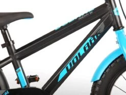 Volare Rocky Kinderfiets - 16 Inch - Zwart Blauw - 95% Afgemonteerd - Prime Collection -Fietsenwinkel 1200x910