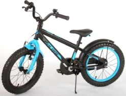Volare Rocky Kinderfiets - 16 Inch - Zwart Blauw - 95% Afgemonteerd - Prime Collection -Fietsenwinkel 1200x911 1